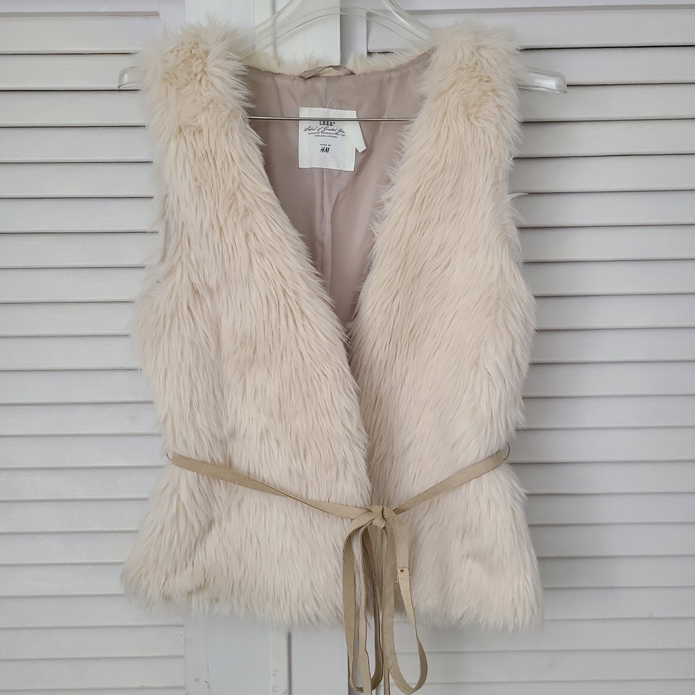 H&M Beige Faux Fur Vest